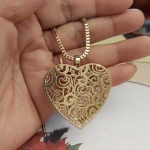 🧡2 for 50$: Gold Tone Crystal Filled Necklace